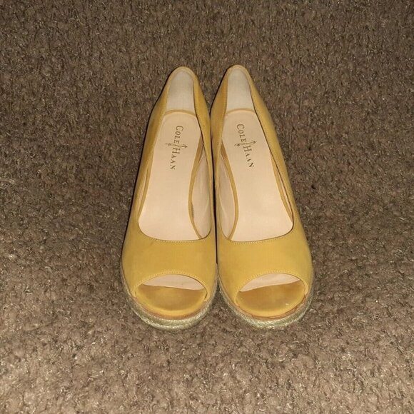 COLE HAAN-Yellow Nubuck Leather-Peep Toe-Cork Wedge-Espadrille-Sz 7-Excellent - Picture 3 of 7
